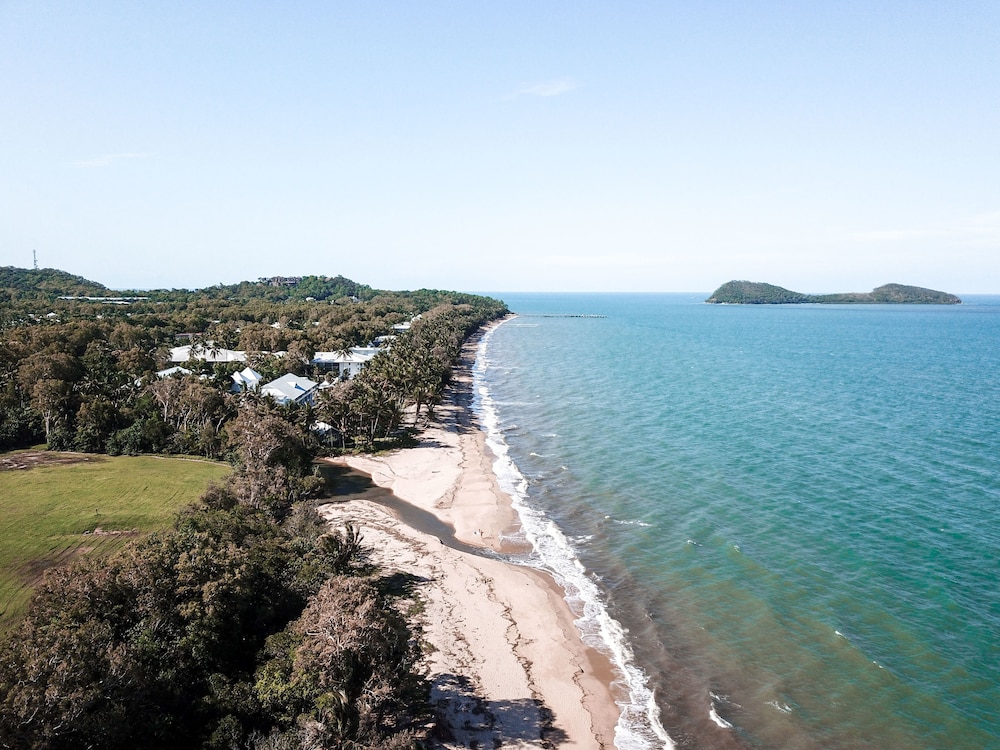 Pullman Palm Cove Sea Temple Resort and Spa 72/77