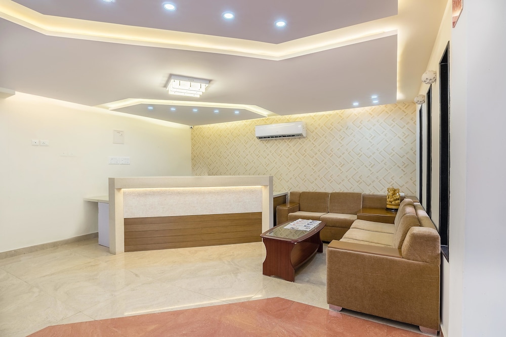 Treebo Pappilon Palace Mangalore 2/38