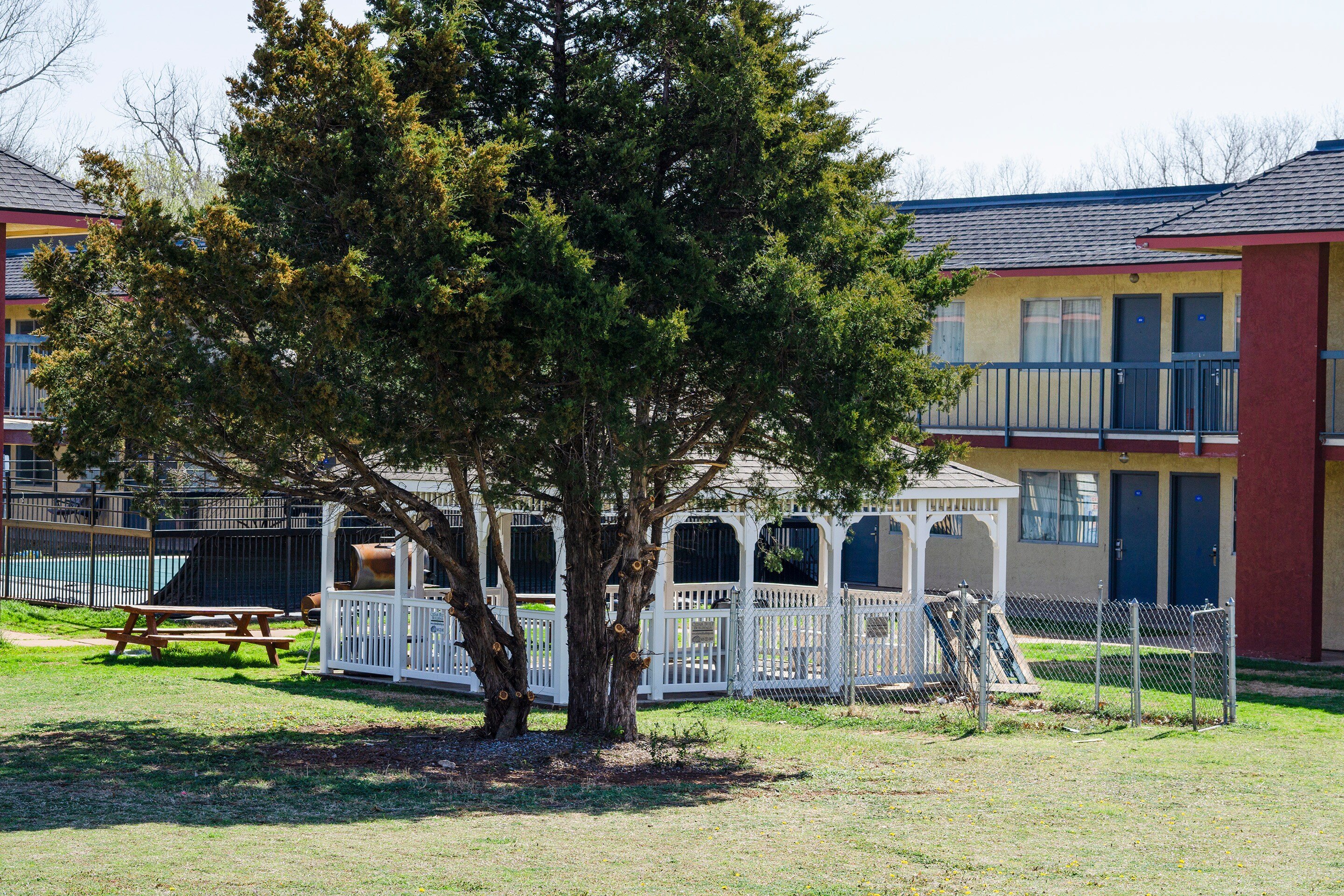 Castle Inn & Suites By OYO Chickasha 62/66