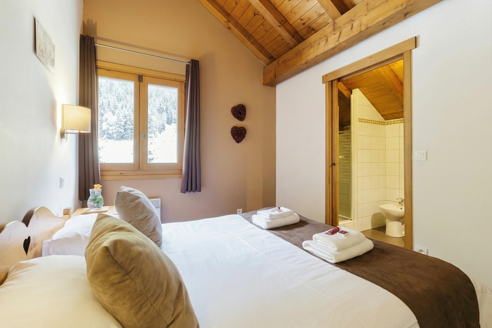 3 Bedrooms, Family, Apartment, Double and Twin Beds, Bunk Bed, 2 Bathrooms، Residence & Spa Vallorcine Mont-Blanc 4/10