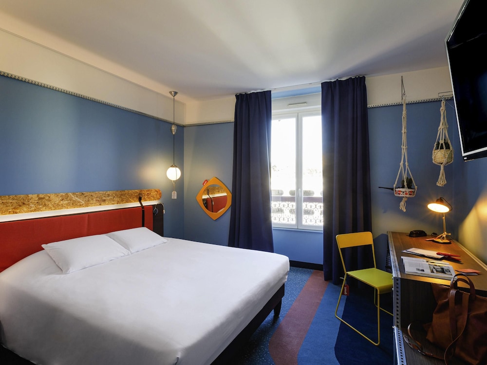 Greet hotel Lyon Confluence 24/77