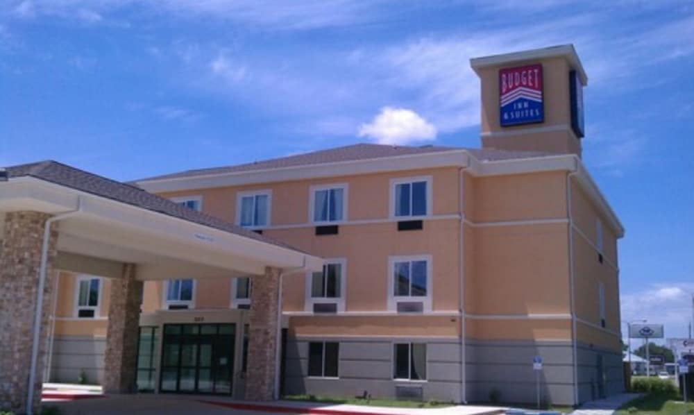 Budget Inn and Suites 1/27