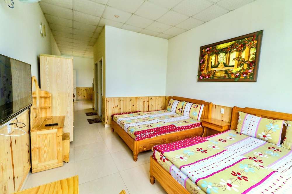 2 BEDROOMS, CONNECTING, DELUXE, APARTMENT, CITY VIEW