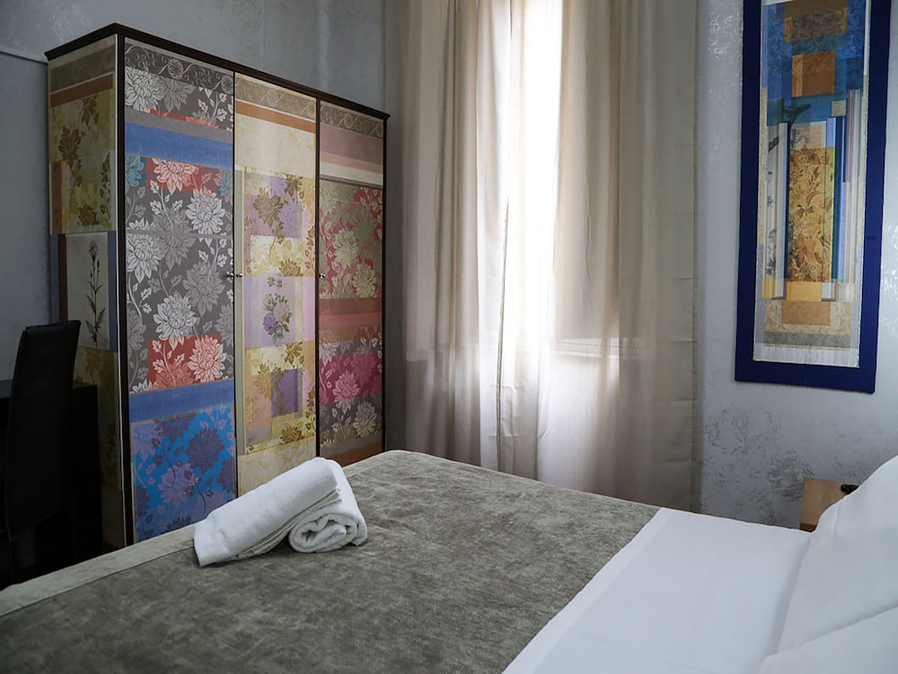 Hotel Roma Room 17/50