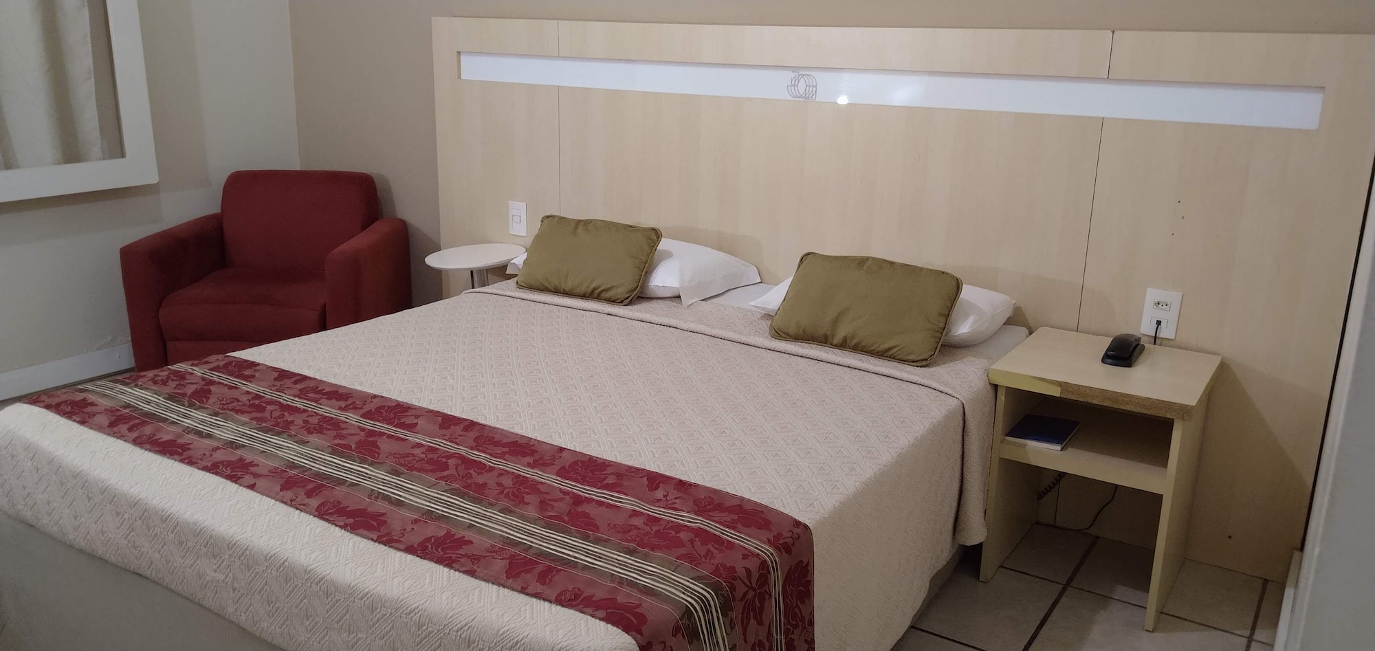 SUPERIOR, DOUBLE BED