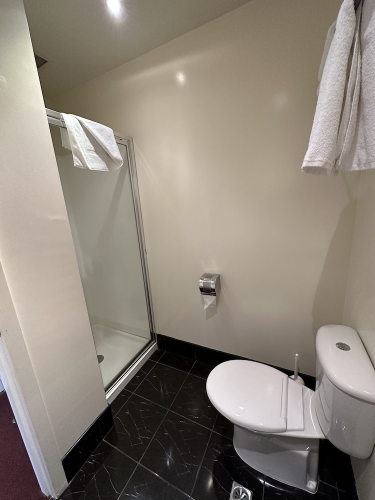 Trinity Hotel 43/50