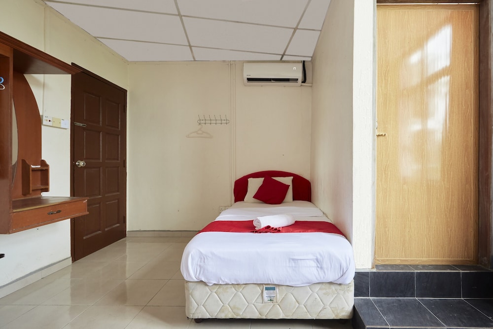 OYO 885 Jerteh Hotel 14/31