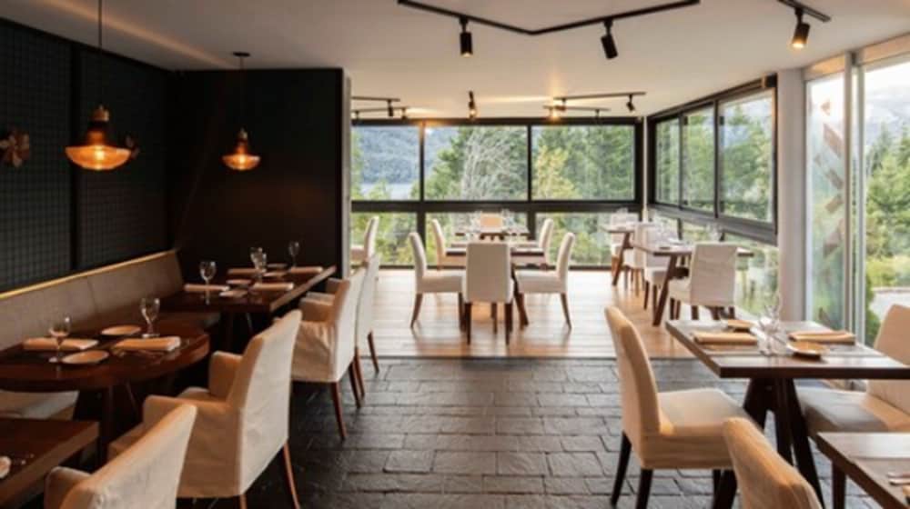 Hotel Alto Traful 43/48