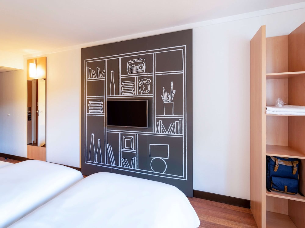 Ibis Sarlat 34/74