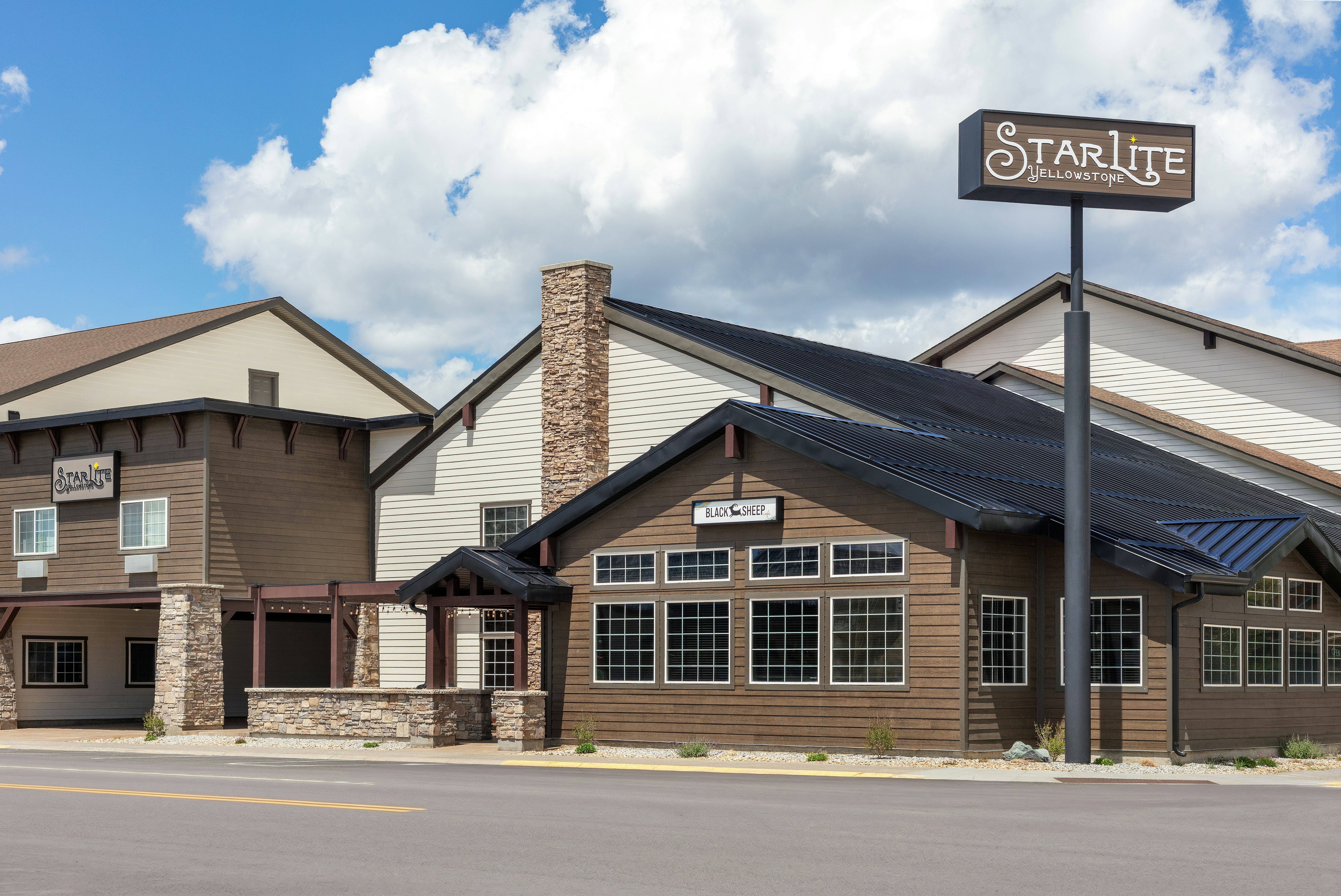 Starlite Yellowstone, Tapestry Collection by Hilton 7/54