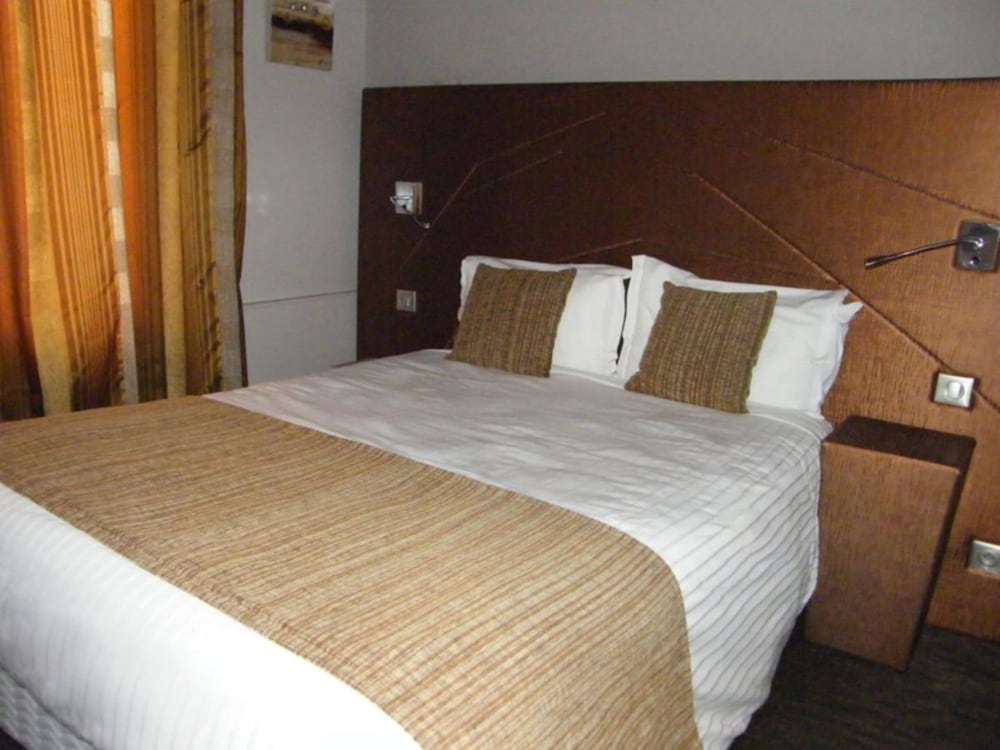 CITOTEL SAINT PIERRE 6/16