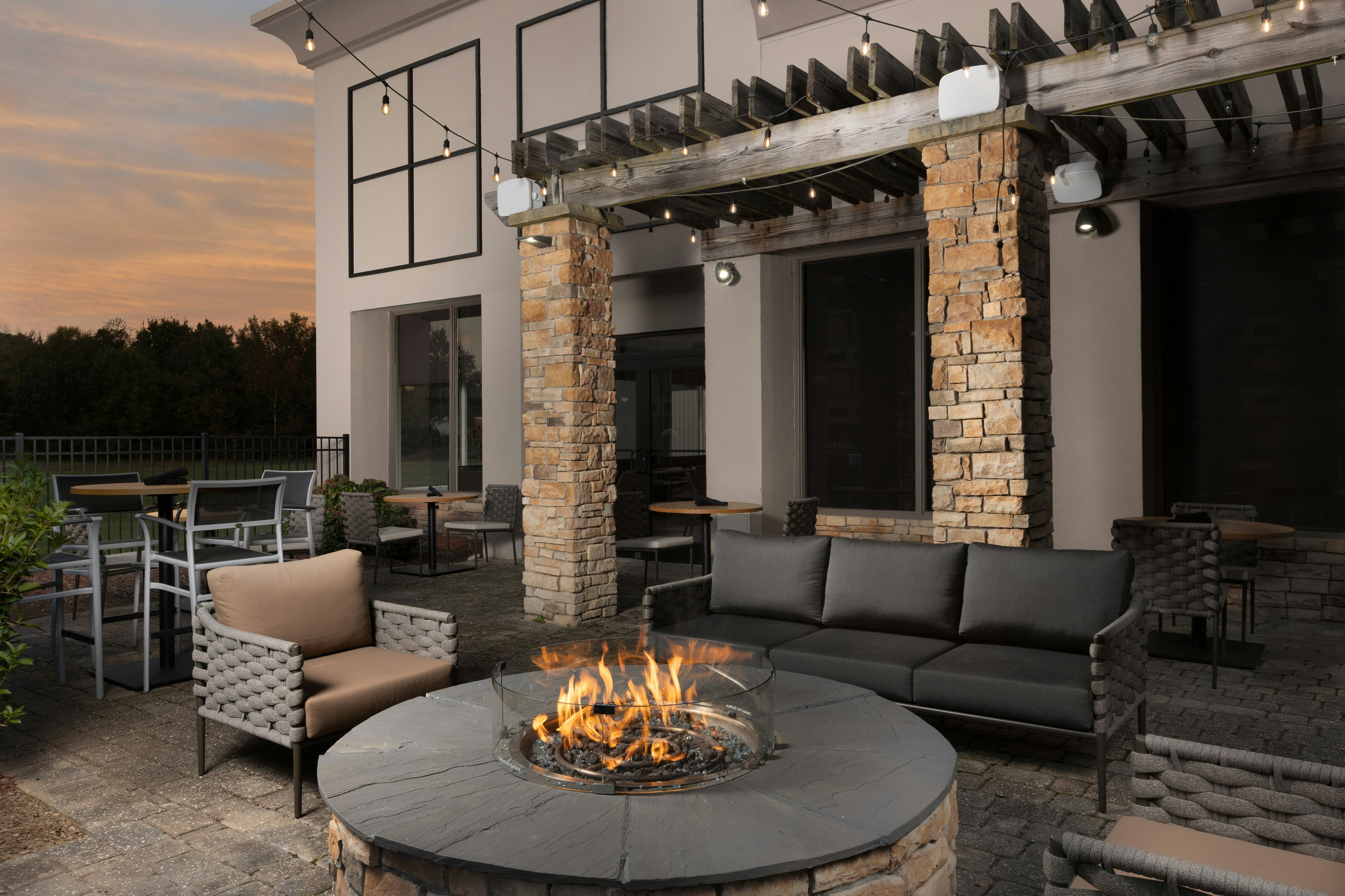 DoubleTree by Hilton Greensboro Airport 35/45