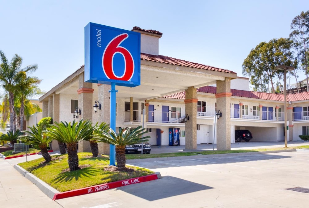 Motel6 La Mesa, CA 55/67