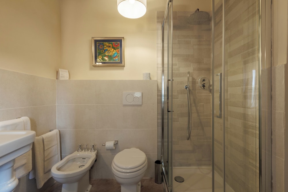 Hotel Villa Sermolli 49/50