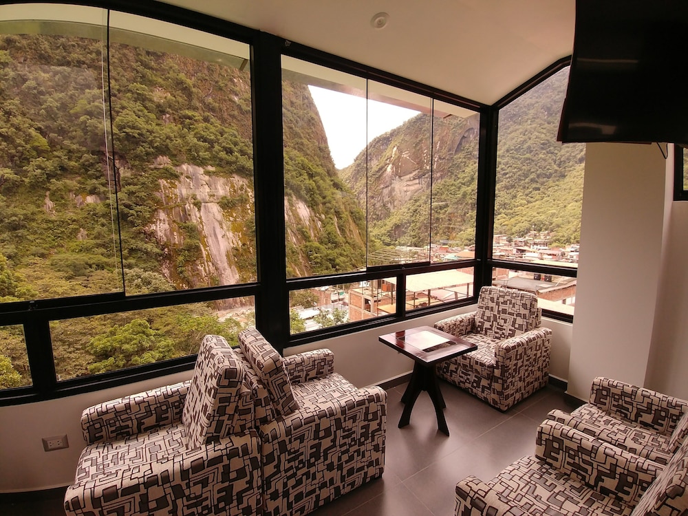 Golden Sunrise Machupicchu 23/35