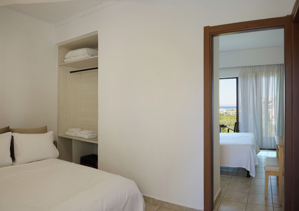 Blue Bay Beach Resort 38/61