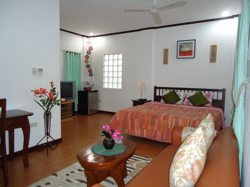 Bonita Oasis Beach Resort 33/60