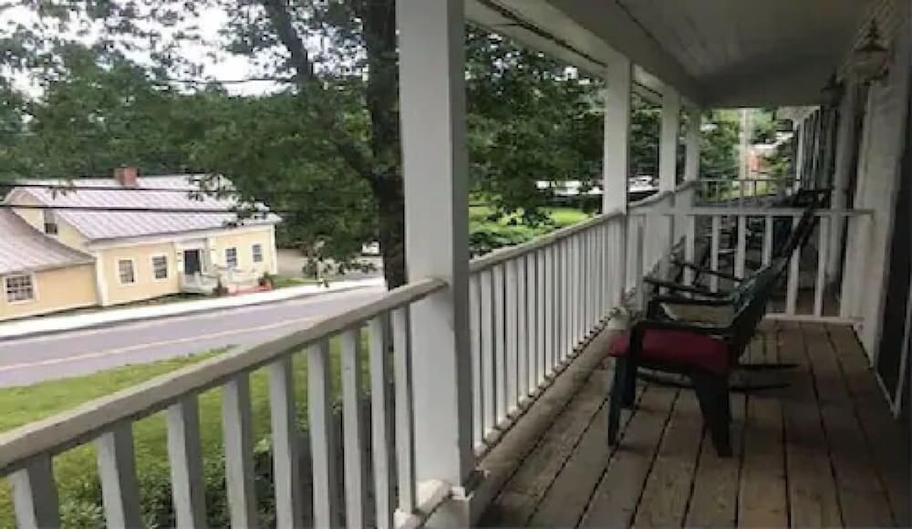 The Stowe Inn 7/64