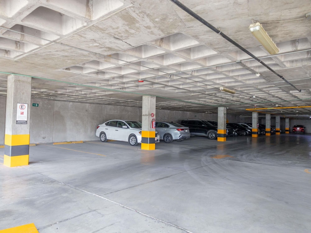 Ibis Queretaro 43/50