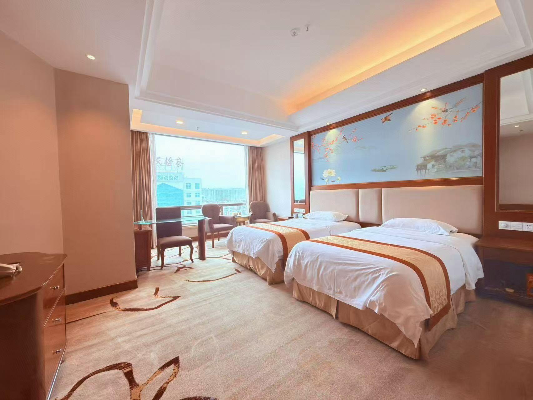 Golden Diamond Hotel 12/48