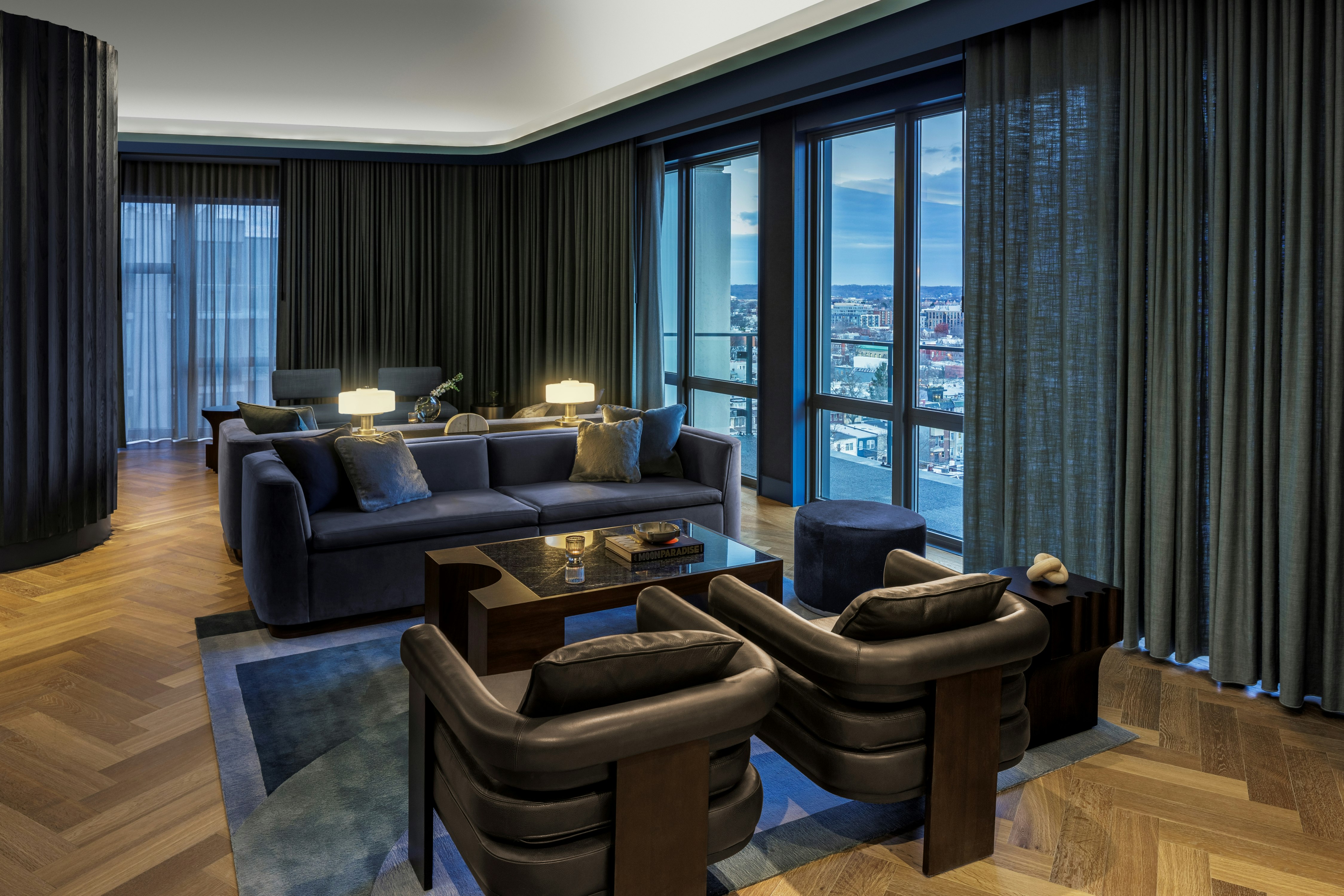 The Morrow Washington DC, Curio Collection by Hilton 19/52