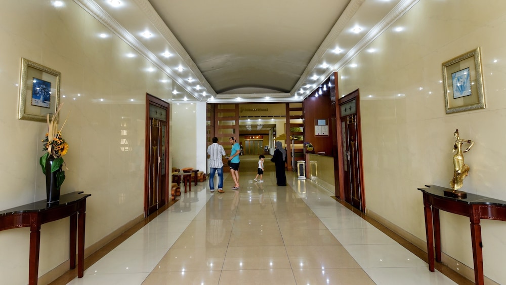 Juliana Hotel 6/35