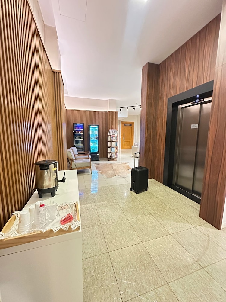 ZALLON HOTEL EXECUTIVE 10/53