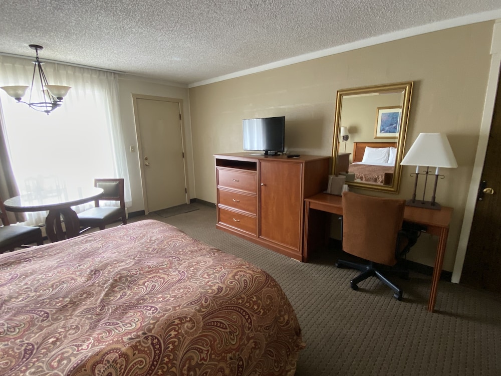 Snowshoe Motel 32/72