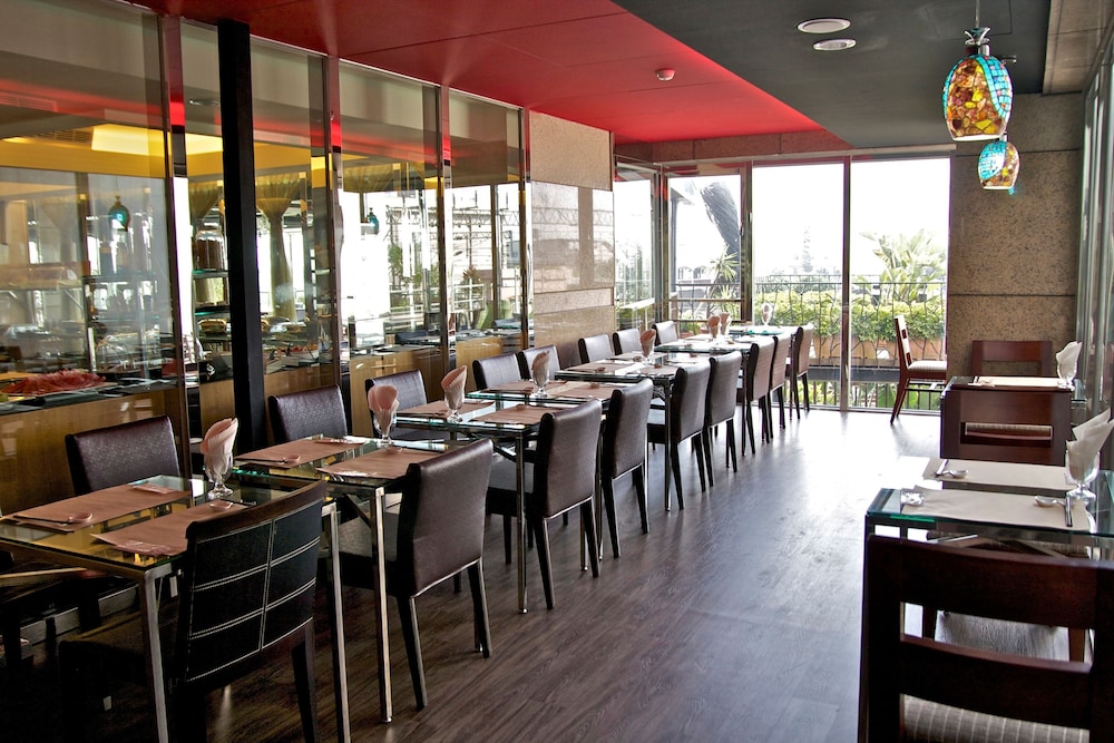 Hotel Les Champs Jiaosi 57/66