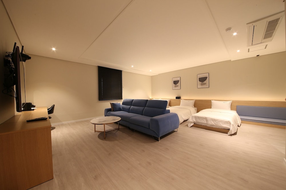 Hotel LeeSunDeok 13/30