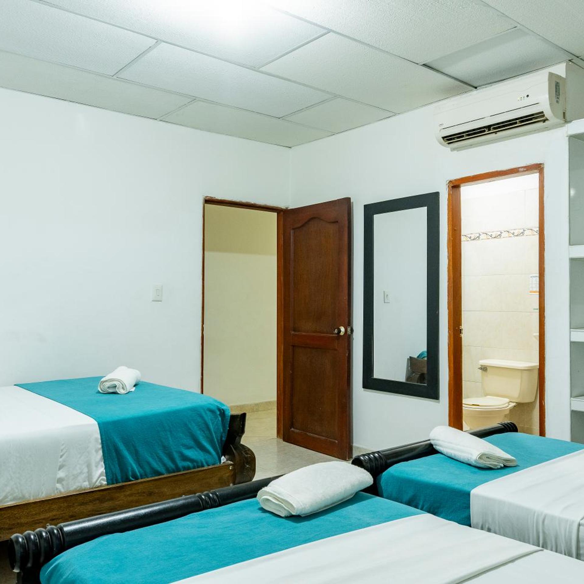 Hotel Olas del Mar 28/50