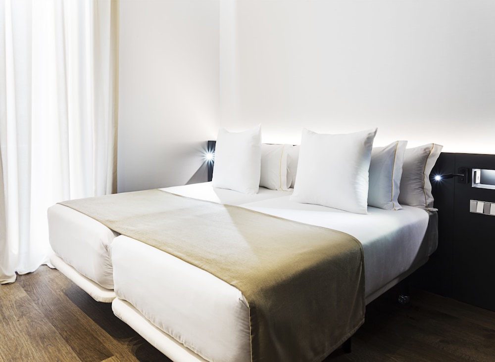 Hotel One Shot Mercat 09 12/39