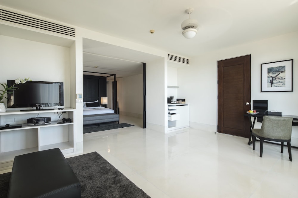 The Palayana Hua Hin 11/75