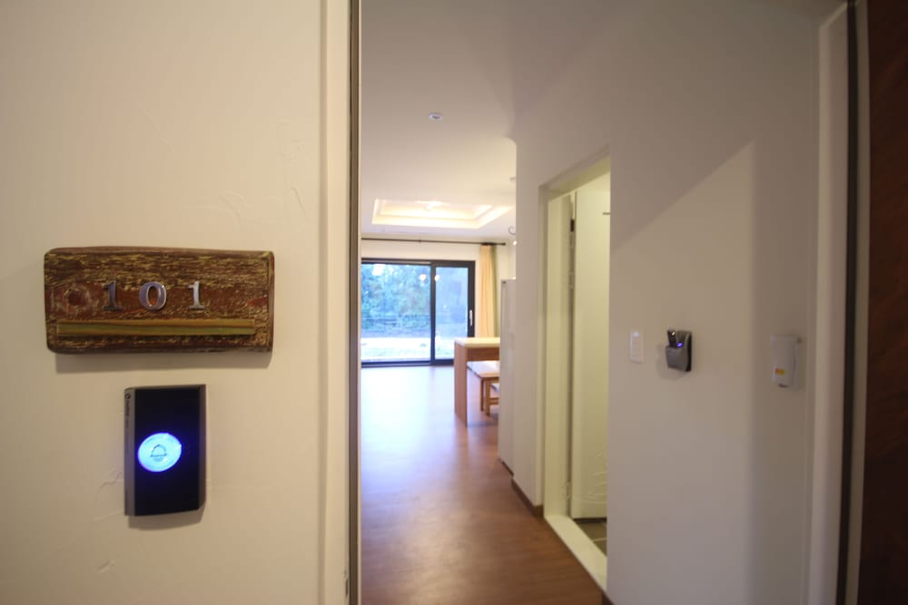 Nomad Pension In Jeju 17/62