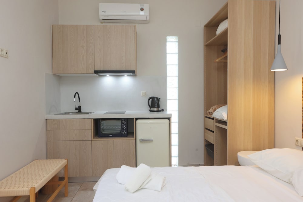 Ventoura Studios & Apartments 13/41