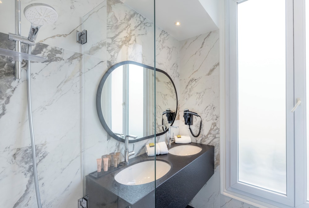 Hotel Du Bois Champs-Elysees 44/50