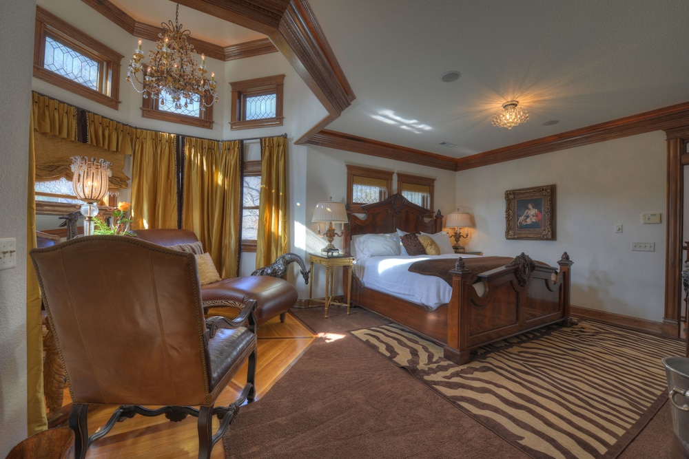 The Victoria B & B 49/71