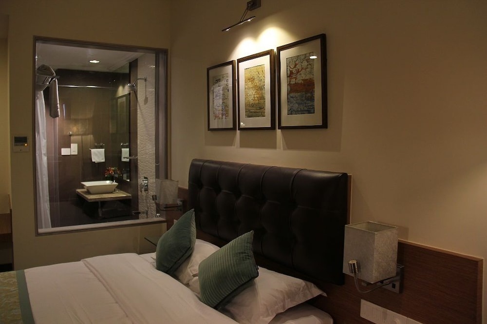 Riverview Hotel 27/48