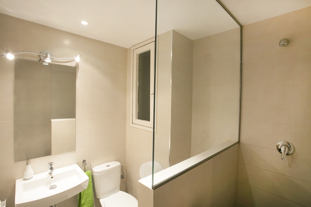 Sant Jordi Hostels Sagrada Familia 42/50
