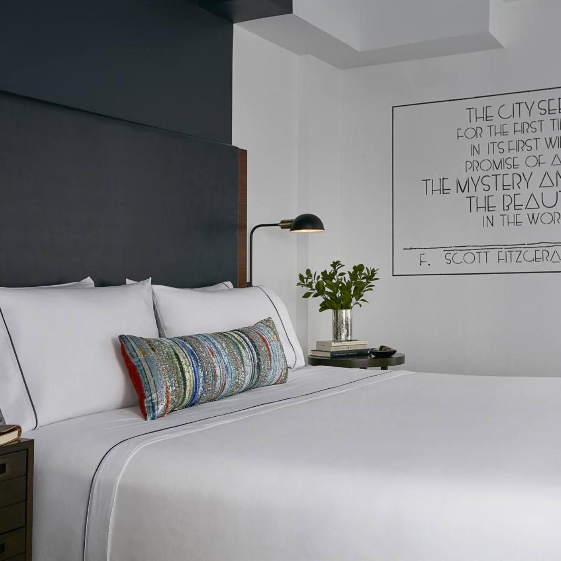 Gallery, Studio, Suite, King Bed