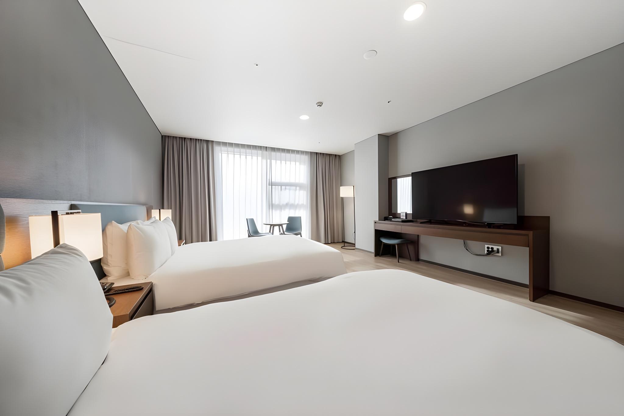 غرفة ديلوكس بسرير كينج وسرير فردي، Hotel Tops 10 3/3
