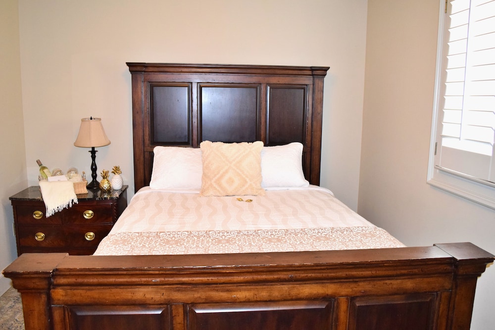 JH Adams Inn, Trademark Collection by Wyndham 17/78