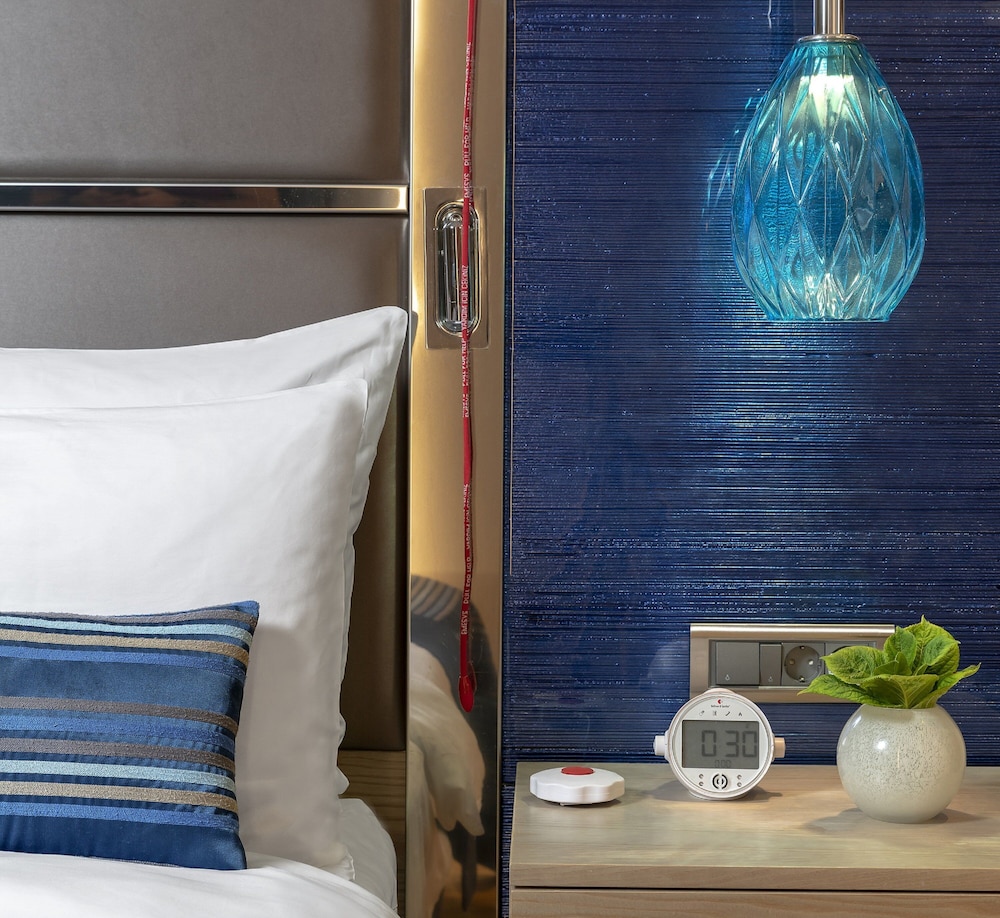 Crowne Plaza Istanbul - Florya 56/76