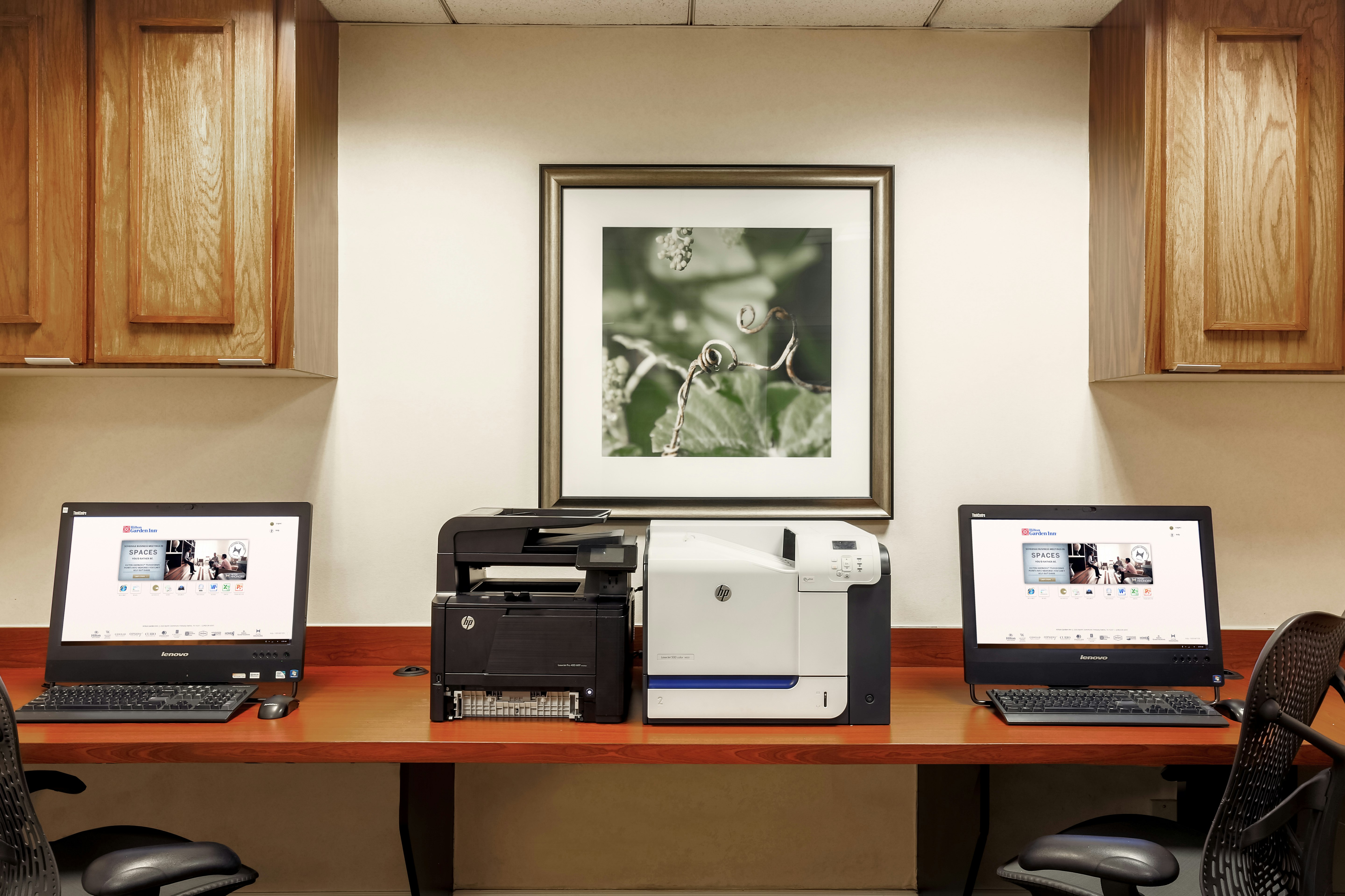 Hilton Garden Inn Dallas/Market Center 45/53