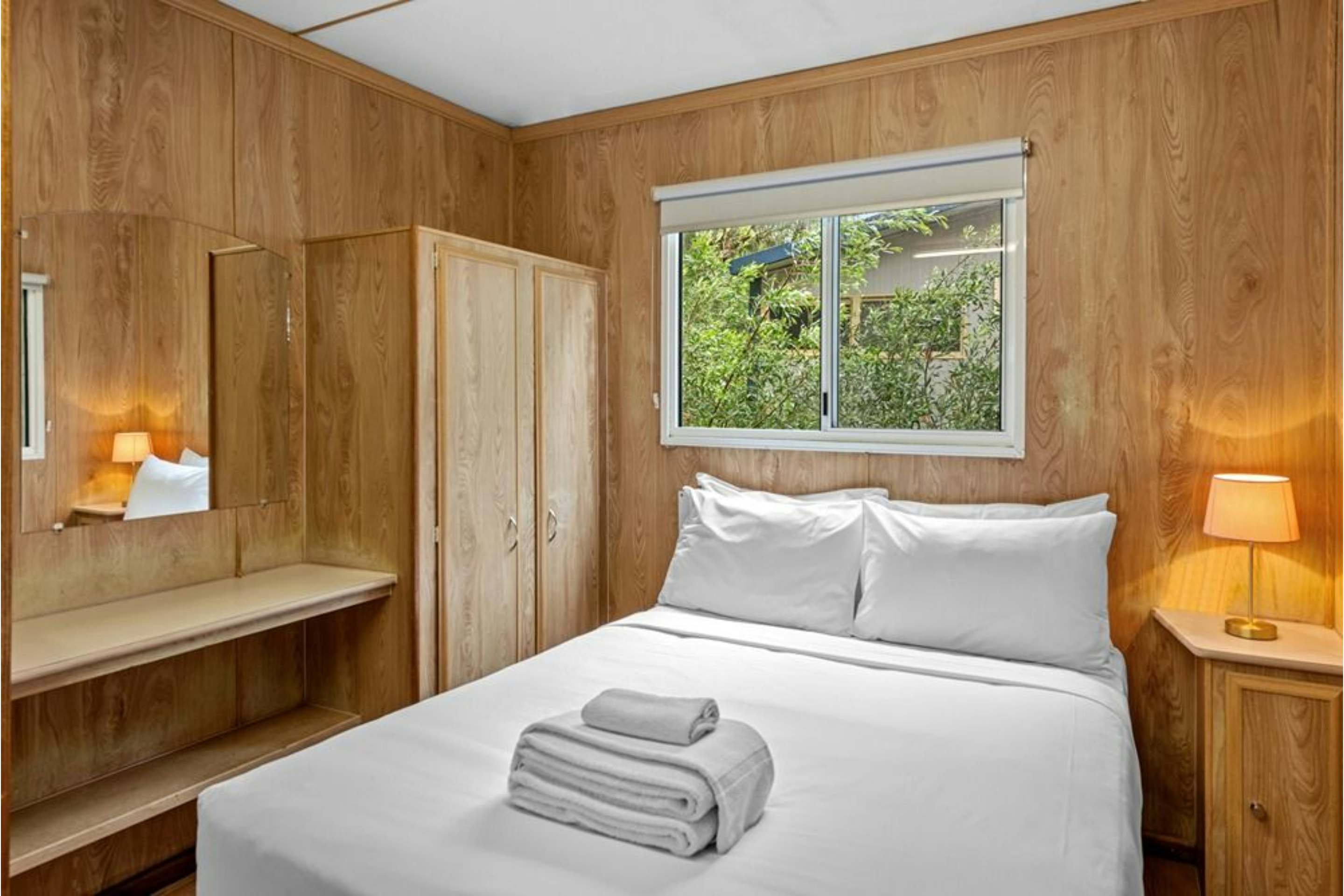 Economy, Studio, Cabin