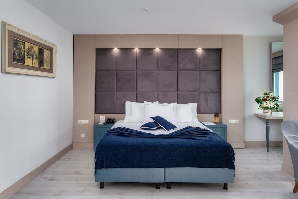 Delta Hotels by Marriott Antalya Lara - Adult Only 18 Plus 17/33