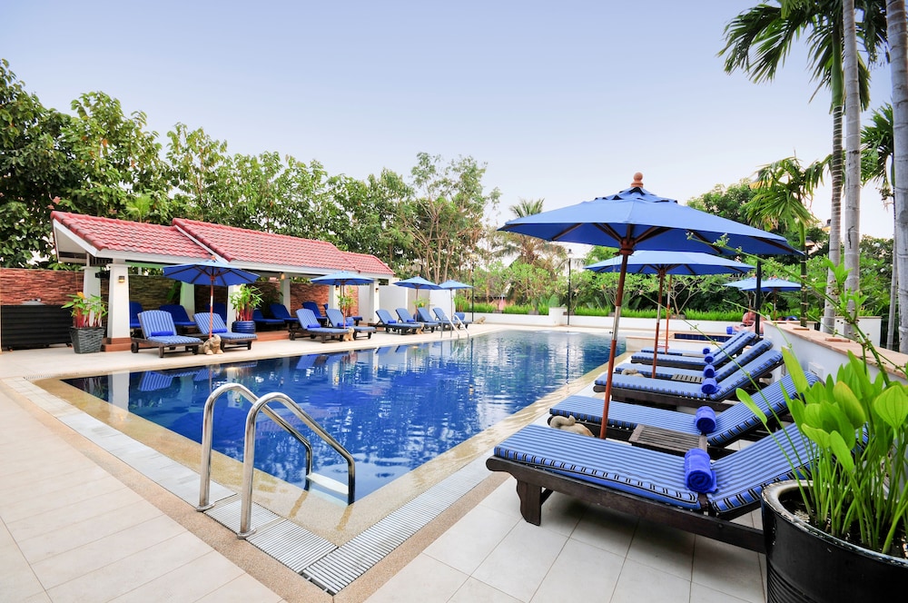 Tara Angkor Hotel 67/71