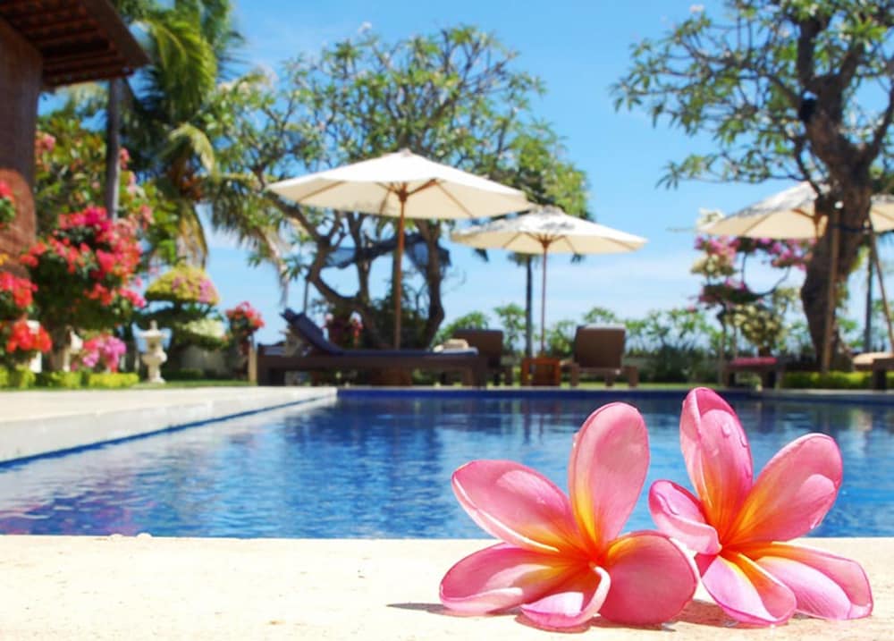 Frangipani Beach Villa 50/68
