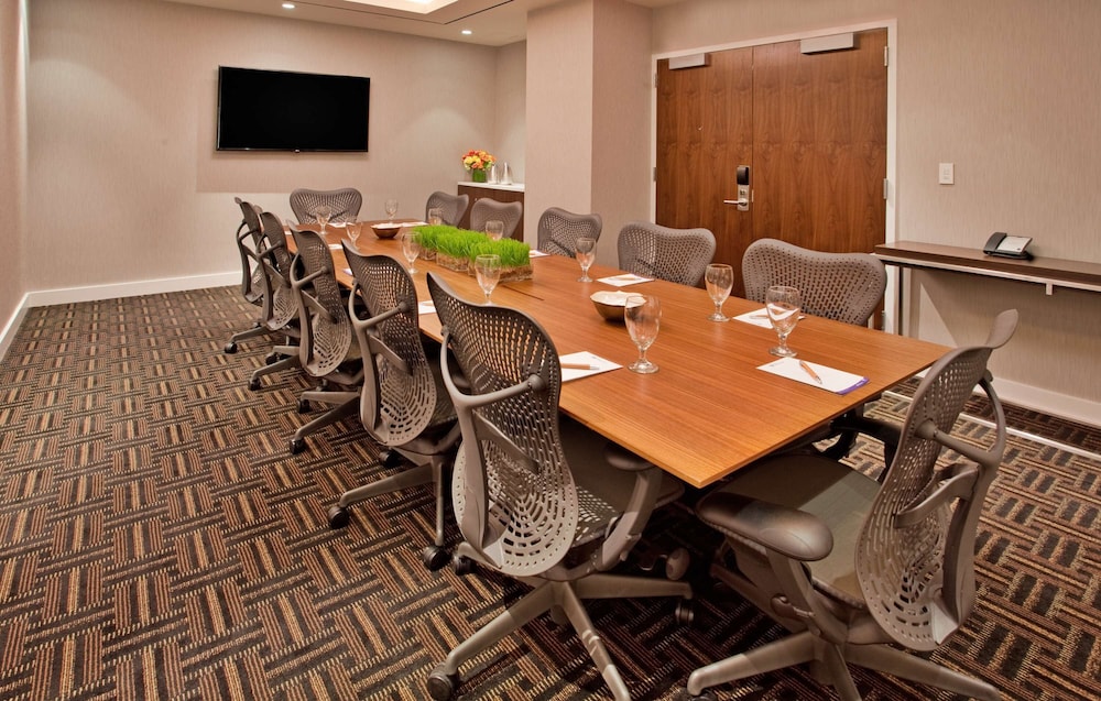 Hilton Garden Inn New York/Central Park South-Midtown West 40/43