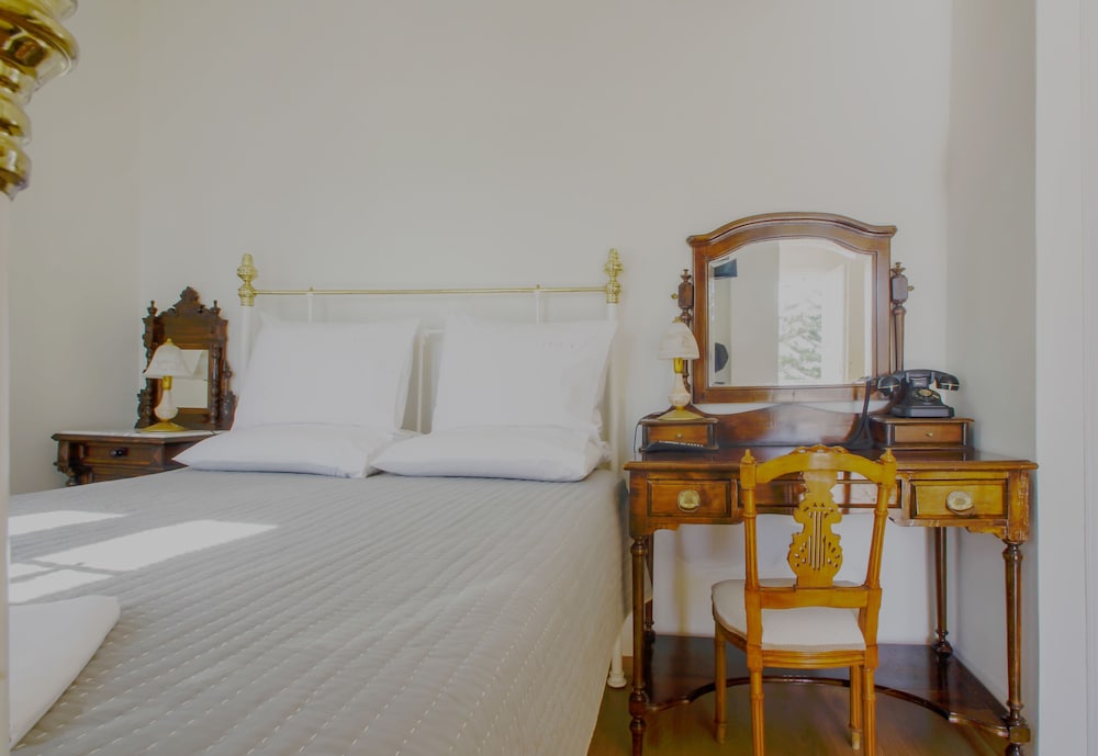 Emilia Luxury Apartments 31/33